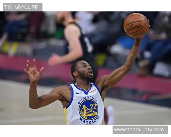 布耶替补出战高效表现24分钟内砍下14分4板2助引发热议