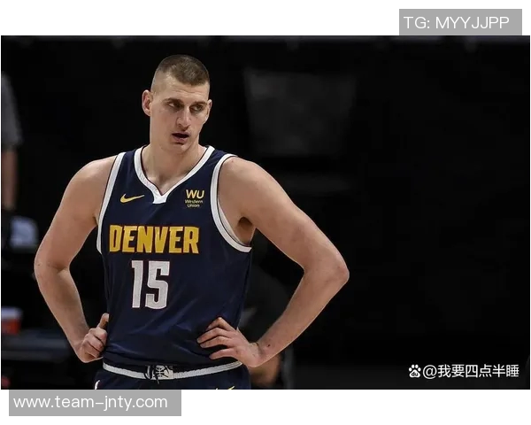 小里称字母哥与约基奇同级别能带大学女队在东部争雄 小里称字母哥与约基奇同级别能带大学女队在东部争雄